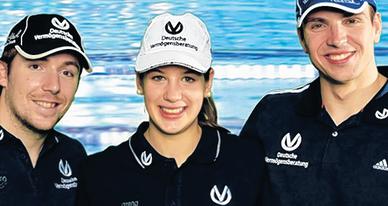 Schwimmerin Michelle Zehmisch mit den Europameistern Marco Koch (l.) und Paul Biedermann. 