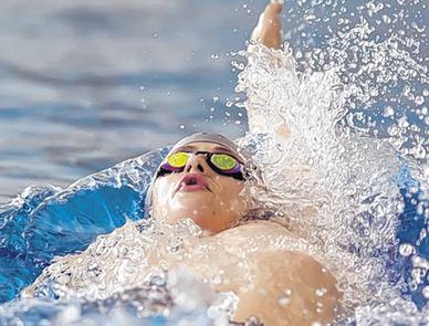 Perfekte Wasserlage: Rückenschwimmen ist die große Stärke von Tommi Wolst.