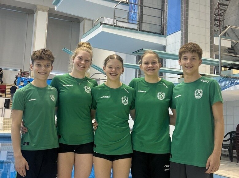 Foto: Unsere aktuell erfolgreichsten Schülerinnen und Schüler aus dem Team Wasserspringen.